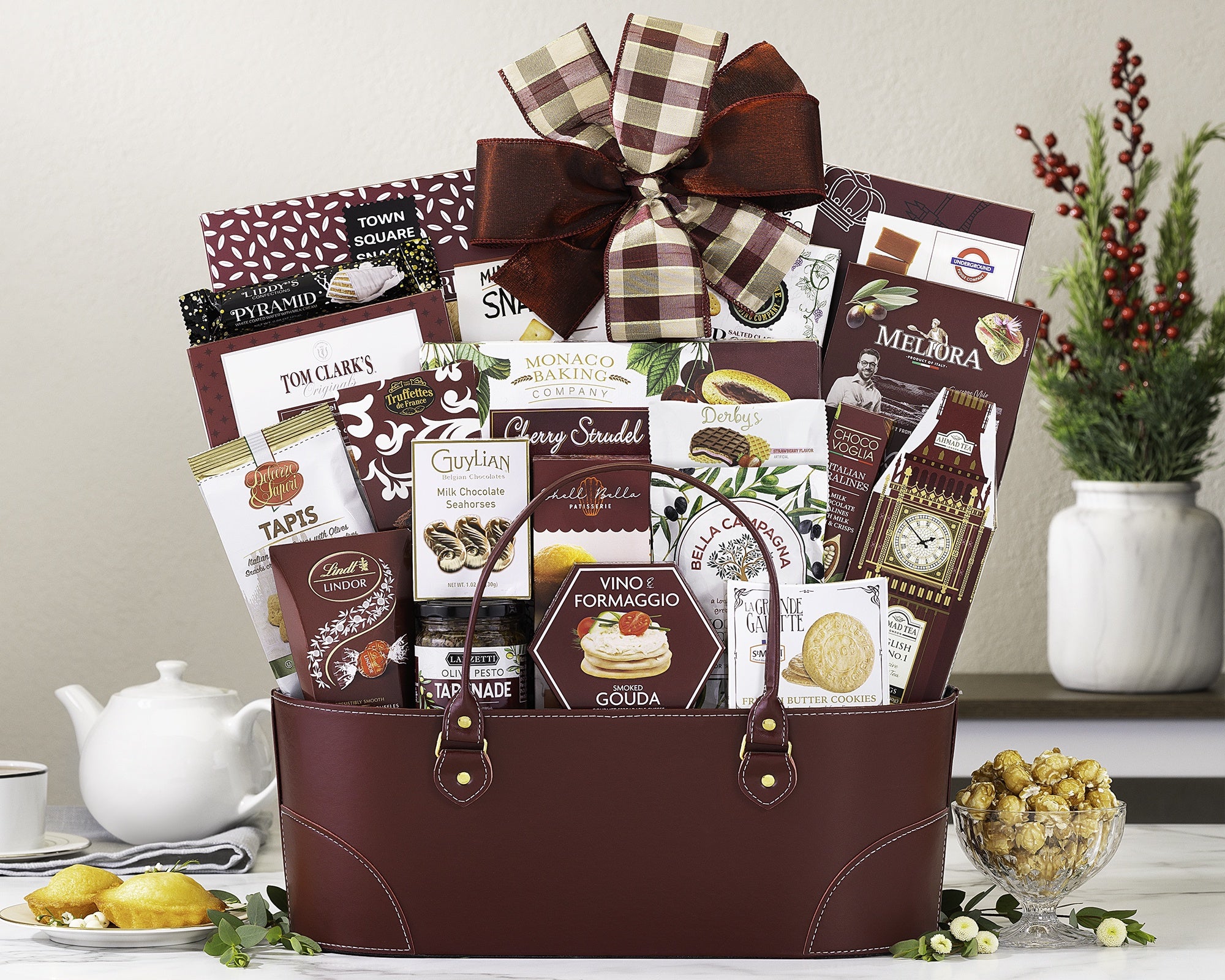 The Classic Gift Basket